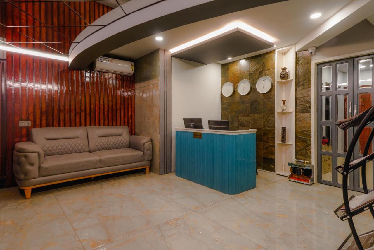 Dream Hotel - Richmond Bangalore Bagian luar foto